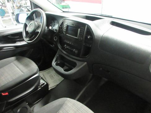 Used 2019 Mercedes-Benz Metris image 20