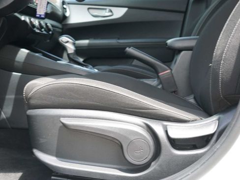 Certified 2024 Kia Forte LXS FWD image 19