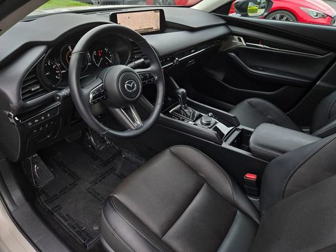 Certified 2025 MAZDA MAZDA3 2.5 Turbo Sedan w/Premium Plus AWD/4WD image 9