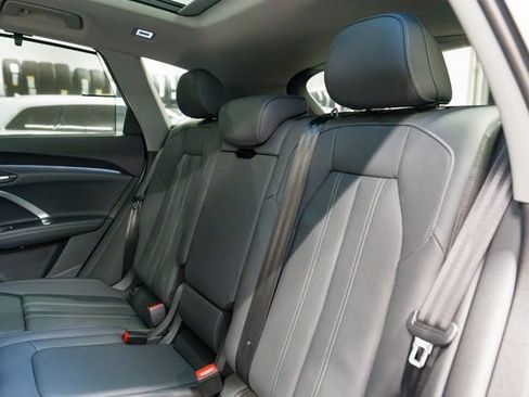 Used 2025 Audi Q5 Premium Plus image 28