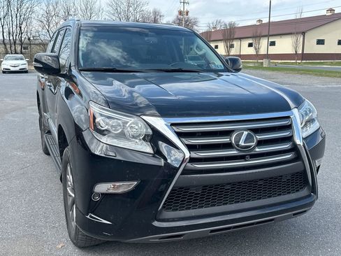 Used 2019 Lexus GX 460 Luxury image 2