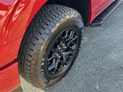 Used 2025 Ford F150 XLT w/ Equipment Group 302A MID image 8