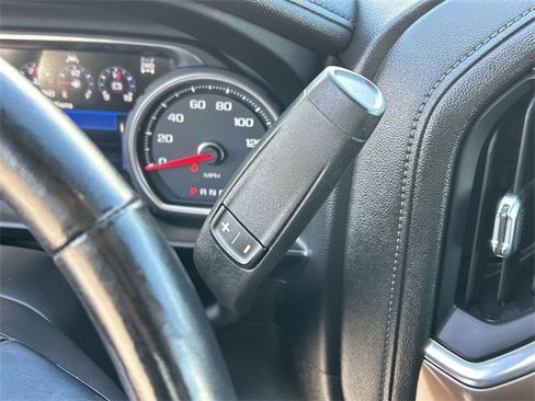 Used 2022 Chevrolet Silverado 1500 High Country w/ Technology Package image 29