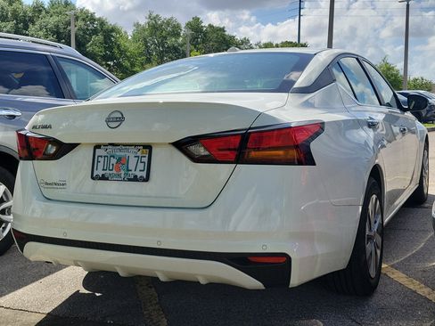 Used 2025 Nissan Altima 2.5 S FWD image 5