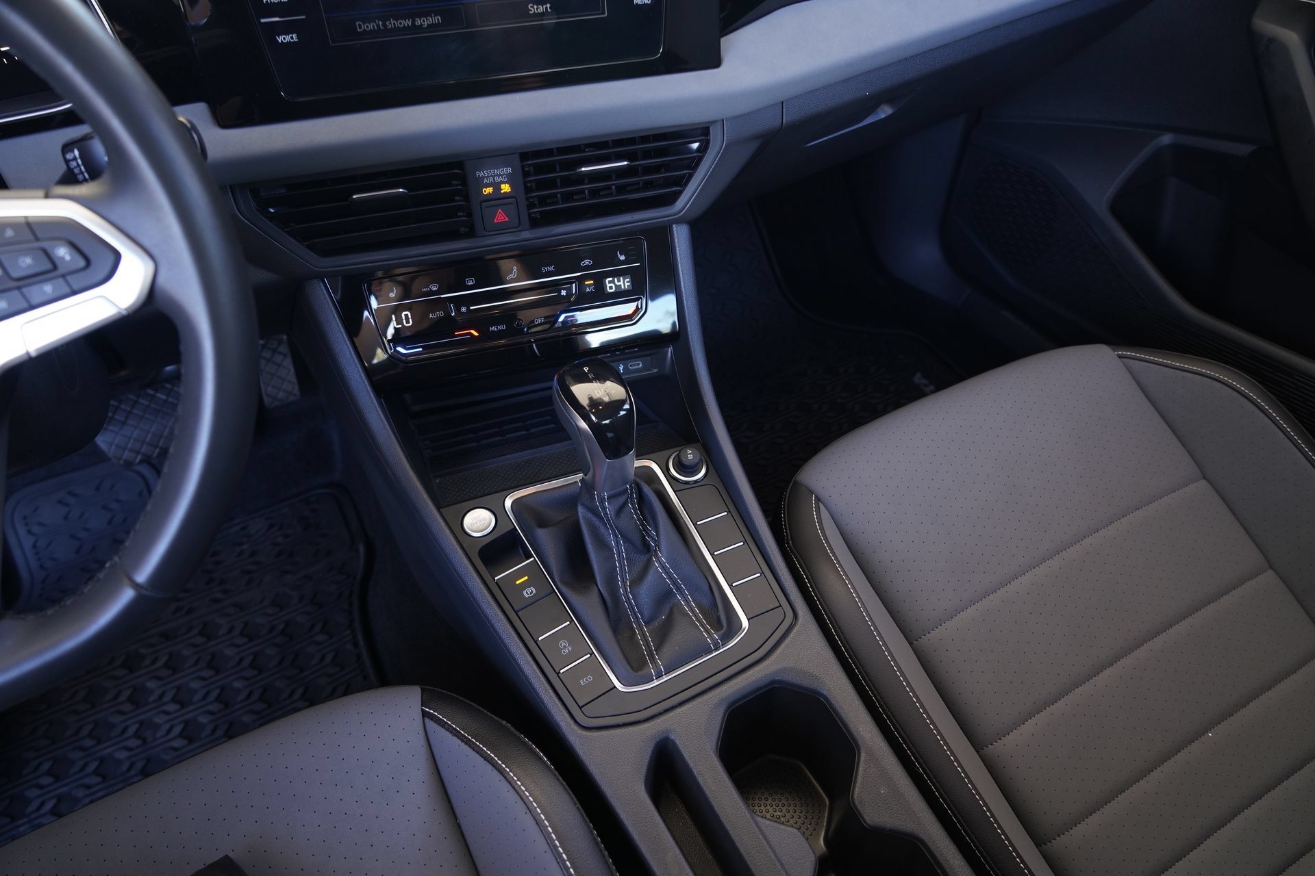 Certified 2026 Volkswagen Jetta SE FWD image 17