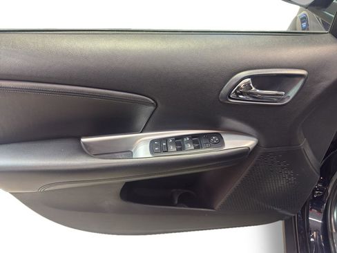 Used 2011 Dodge Journey Crew image 13