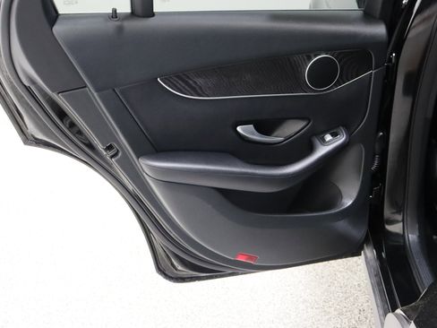 Used 2018 Mercedes-Benz GLC 300 image 29