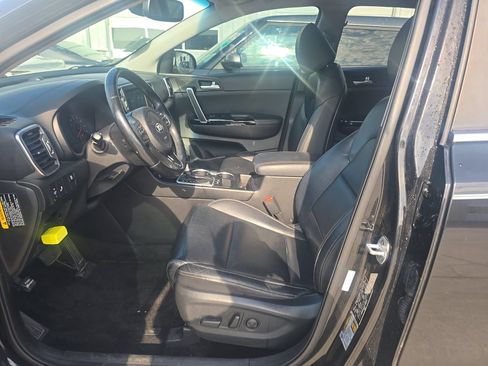 Used 2019 Kia Sportage EX w/ EX Premium Package FWD image 4