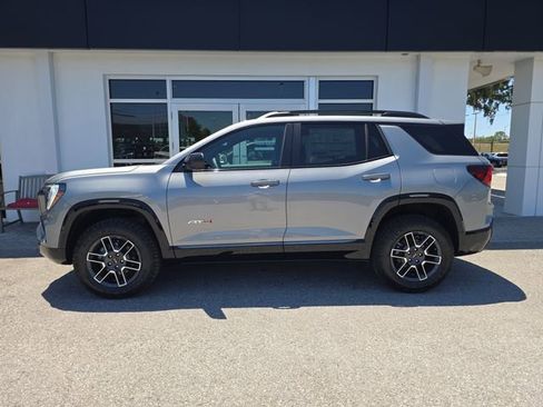 New 2026 GMC Terrain AT4 w/ Technology Package II AWD/4WD image 4