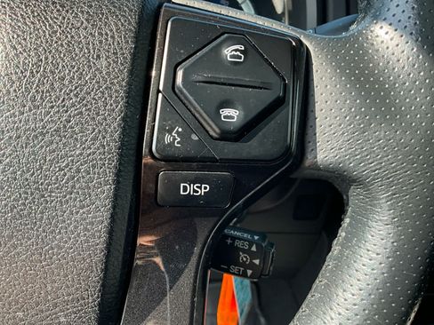 Used 2019 Toyota 4Runner TRD Off-Road Premium AWD/4WD image 21