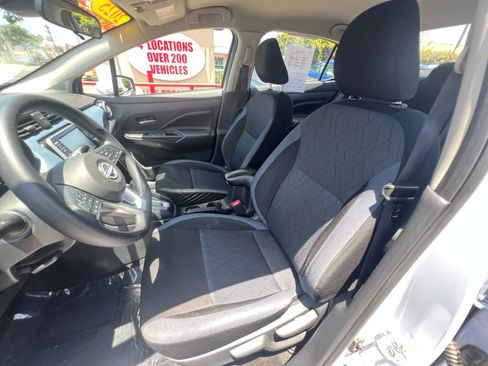 Used 2025 Nissan Versa SV w/ Trunk Package FWD image 14