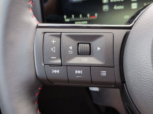 New 2026 Nissan Kicks SR w/ SR Premium Package FWD image 14