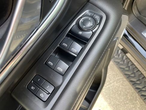 Used 2024 Chevrolet Tahoe Z71 image 26