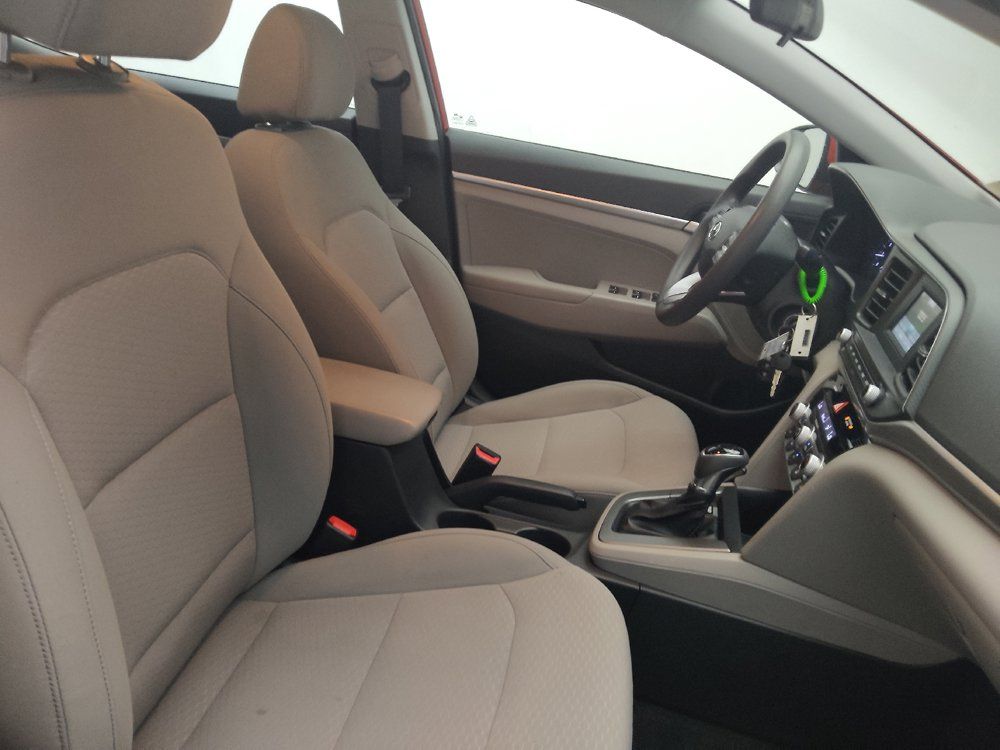 Used 2020 Hyundai Elantra SE FWD image 21