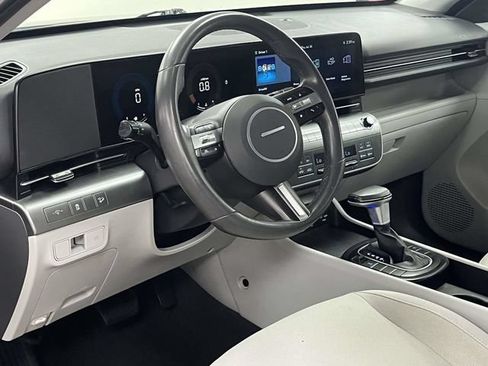Used 2024 Hyundai Kona SEL AWD/4WD image 13