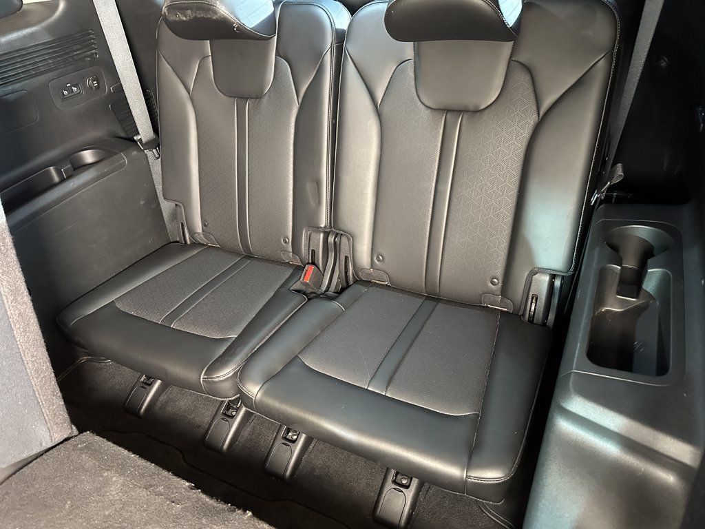 Used 2022 Kia Sorento S w/ Panoramic Sunroof Package AWD/4WD image 22