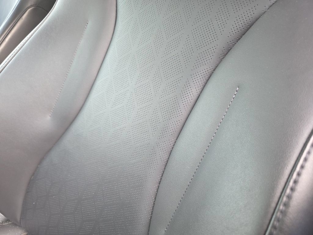 Used 2022 Kia Carnival EX FWD image 5
