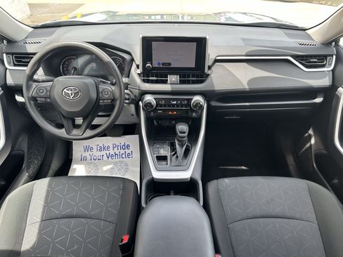Certified 2025 Toyota RAV4 XLE AWD/4WD image 18