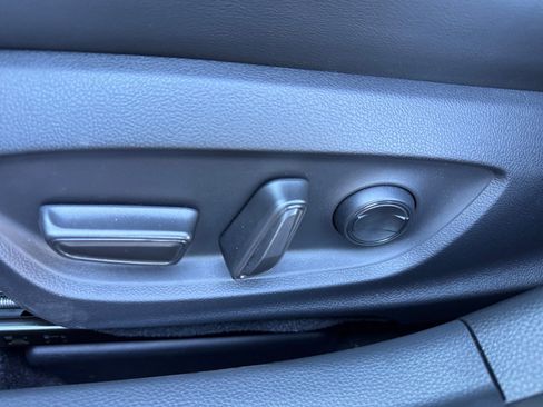 Used 2024 Toyota Prius Prime Premium image 14