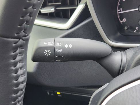 Used 2025 Toyota Corolla Hatchback image 22