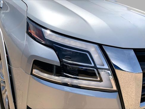 Used 2022 Nissan Armada SV RWD image 28