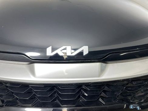 Used 2023 Kia Sportage EX image 9