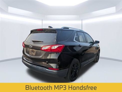 Used 2020 Chevrolet Equinox LT w/ Midnight Edition FWD image 2