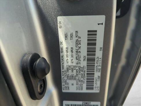Used 2024 Toyota Tundra Limited AWD/4WD image 23