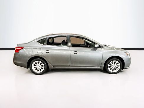 Used 2018 Nissan Sentra SV FWD image 5
