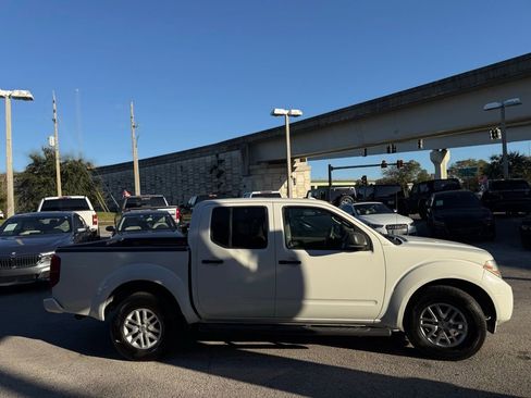 Used 2015 Nissan Frontier SV w/ SV Value Truck Package image 7