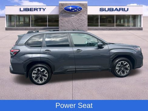 Used 2026 Subaru Forester Premium AWD/4WD image 8