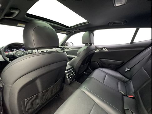 Used 2022 Kia Stinger GT1 RWD image 24
