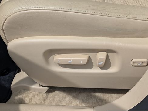 Used 2013 Lexus RX 350 FWD w/ Navigation Pkg image 20