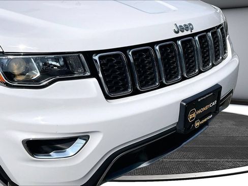 Used 2021 Jeep Grand Cherokee Limited AWD/4WD image 33