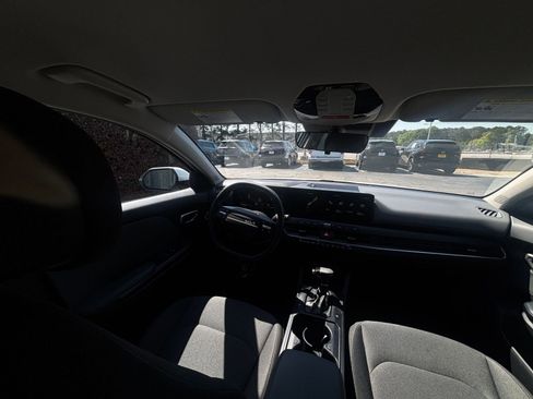 Used 2025 Kia K4 LXS image 34