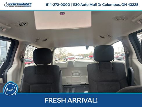 Used 2014 Dodge Grand Caravan SXT image 21