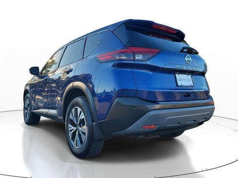 Certified 2021 Nissan Rogue SV image 6