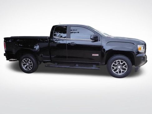 Certified 2018 GMC Canyon All Terrain w/ Trailering Package AWD/4WD image 4