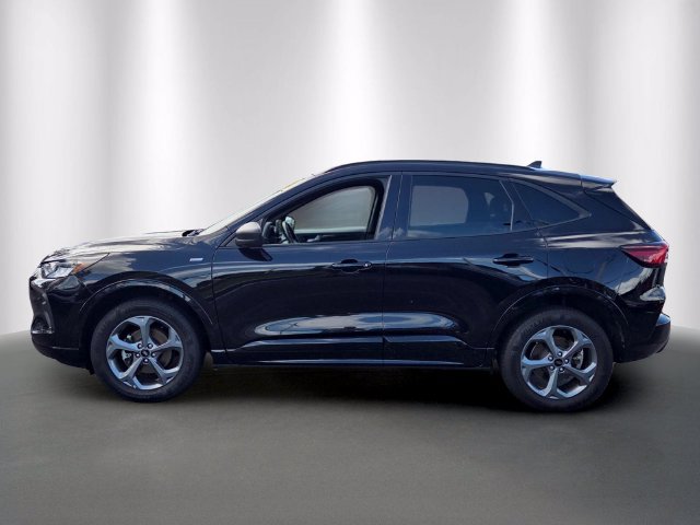 Used 2024 Ford Escape ST-Line AWD/4WD image 2