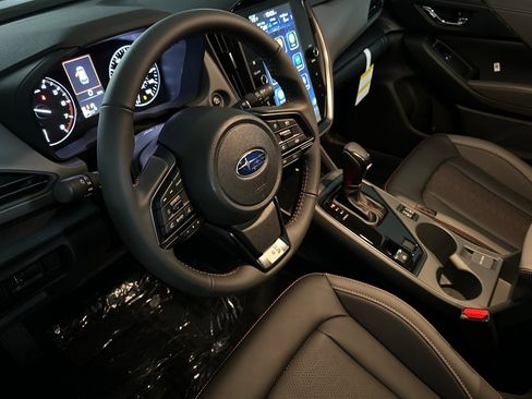 New 2025 Subaru Crosstrek 2.5i Limited w/ Crosstrek Mirror Package image 10