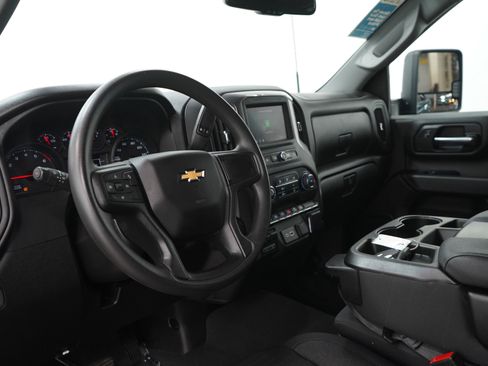 Used 2024 Chevrolet Silverado 2500 Custom w/ Custom Convenience Package AWD/4WD image 25