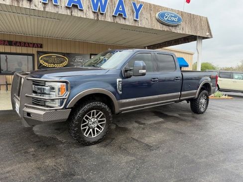 Used 2019 Ford F350 Lariat w/ Lariat Ultimate Package image 2