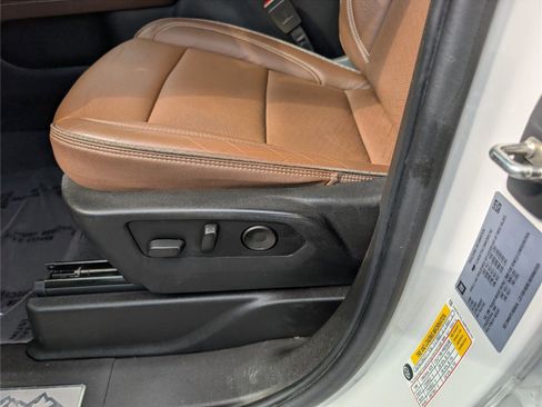 Used 2021 Chevrolet Tahoe High Country AWD/4WD image 25