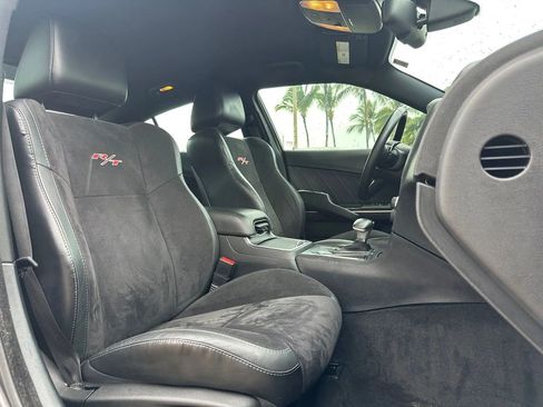 Used 2015 Dodge Charger R/T image 9