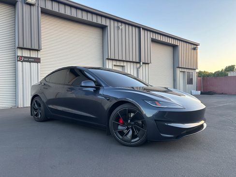 Used 2025 Tesla Model 3 Performance AWD/4WD image 2