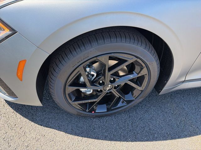 New 2026 Kia K5 GT-Line w/ GT-Line Premium Package AWD/4WD image 8
