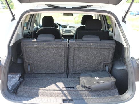 Used 2020 Volkswagen Tiguan S image 13