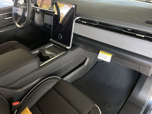 New 2026 GMC Sierra EV Elevation AWD/4WD image 27