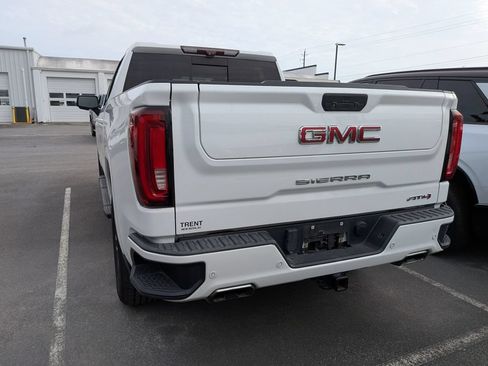 Used 2020 GMC Sierra 1500 AT4 w/ AT4 Premium Package AWD/4WD image 8