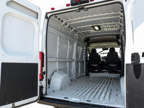 Used 2025 RAM ProMaster 2500 w/ Convenience Group FWD image 46